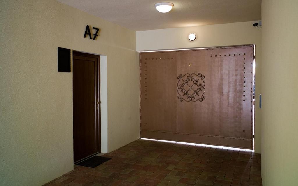 A7 Apartments Komárno Екстериор снимка