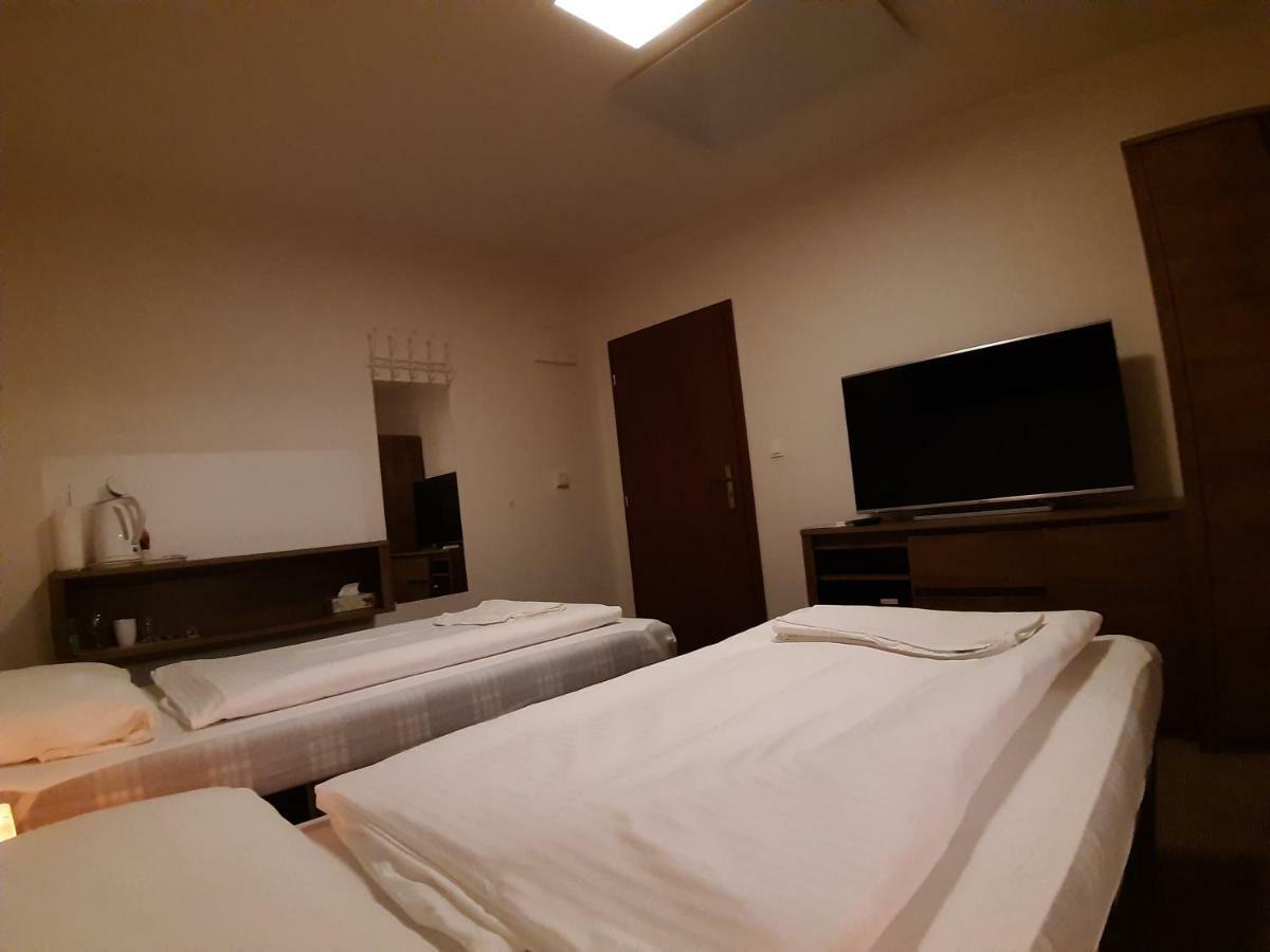 A7 Apartments Komárno Екстериор снимка